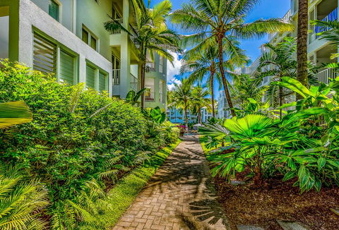 Beach Club Ap't With Private Access To Lagoon Pool - Tourism Townsville 3