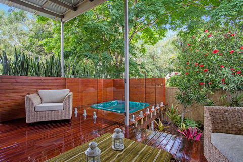 Beach Cottage On Cassia Avenue, Central Coolum Beach - Tourism Townsville 0
