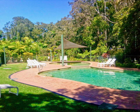 Beach Resort Apartment - Tourism Townsville 1
