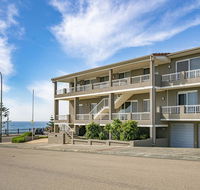 Beachcomer Unit 2 - The Entrance NSW - Tourism Townsville
