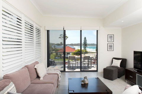 Beachfront 7 - Tourism Townsville 3