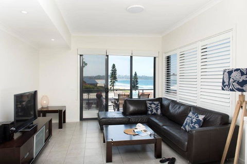 Beachfront 8 - Tourism Townsville 3