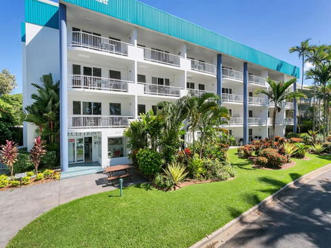 Beachfront Apartment Agincourt Clifton Beach - Tourism Townsville 2