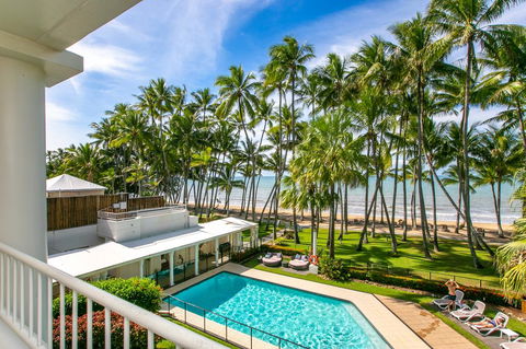 Beachfront Apt. In Alamanda Beachfront Resort (17) - Tourism Townsville 3
