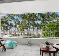 Beachfront Apt. In Alamanda Beachfront Resort 17 - Tourism Townsville