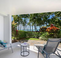 Beachfront Apt. In Alamanda Beachfront Resort 21 - Tourism Townsville