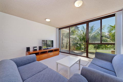 Beachpark 33 58 Pacific Drive - Tourism Townsville 3