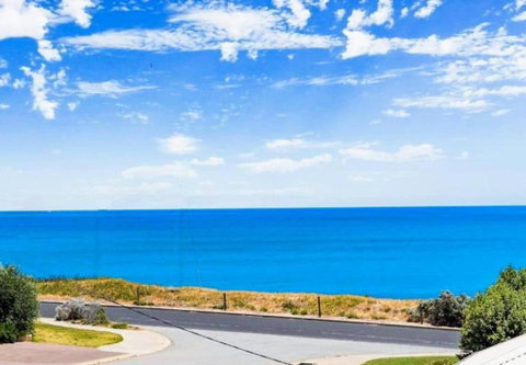 Relaxing Getaway Beachfront Access Multi Family Pets Mandurah - Tourism Townsville 2