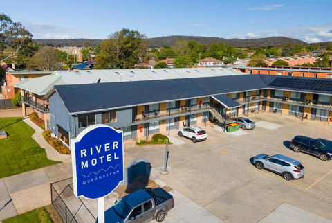River Motel - Tourism Townsville 0