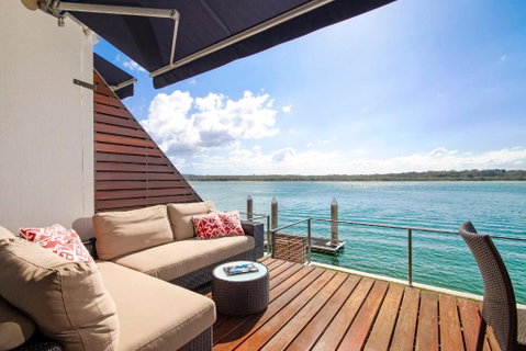 Riverfront Apartment, Perfect Location - Tourism Townsville 3