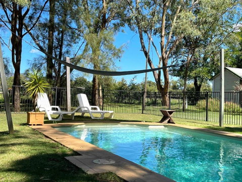 Red Tractor Retreat - Tourism Townsville 2