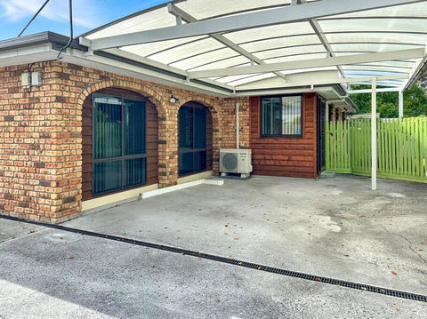 Reel Close! Walk To Everything. Sleeps 6 - Tourism Townsville 0