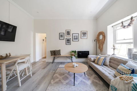 Relaxed Coogee Coastal Living With Ocean Views - Tourism Townsville 3