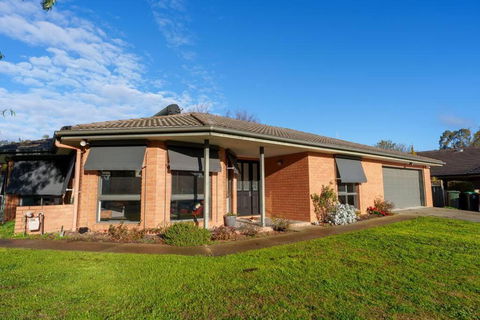 Relaxing 3bd In Tranquil Setting - Tourism Townsville 0