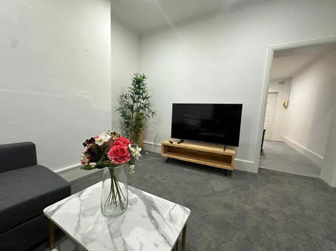 Remarkable 2 Bedroom House At The Centre Of Darlinghurst - Tourism Townsville 1