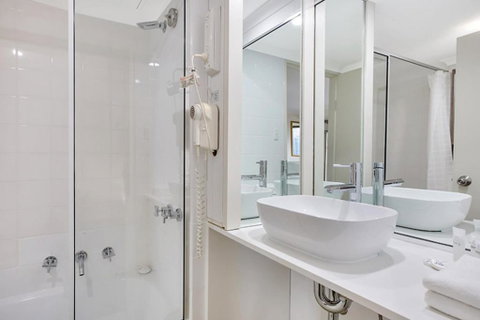 Renovated Stylish Studio - Tourism Townsville 2