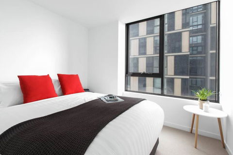 Resort Style Living In The Heart Of Moonee Ponds - Tourism Townsville 2