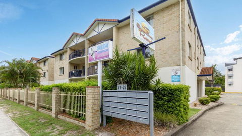 Resort Style Unit Across From The Water - Tourism Townsville 1