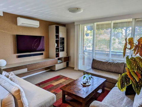 Riverside Haven On City Doorstep - Tourism Townsville 0
