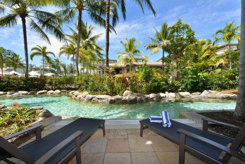 Resort-style Swim Out - A True Tropical Oasis - Tourism Townsville 0