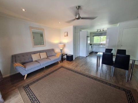 Residential Two-bedroom Unit On The Strand, Self-check In, Wi-fi - Tourism Townsville 0