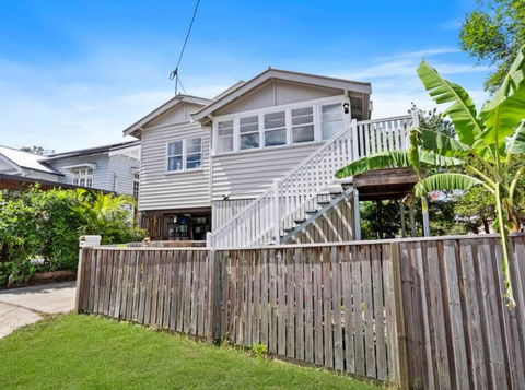 Room In Large Home 6 Min To CBD - Tourism Townsville 0