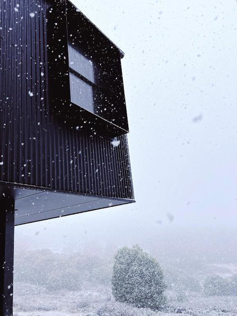 Roam Merrijig - Luxury Stay With Mountain Views - Foothills Of Mt Buller - Tourism Townsville 3
