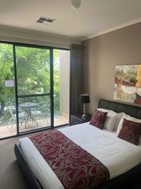 RNR Sturt Holiday Home - Tourism Townsville 0