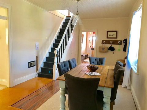 Robin Hoods Well Farm Stay - Tourism Townsville 1