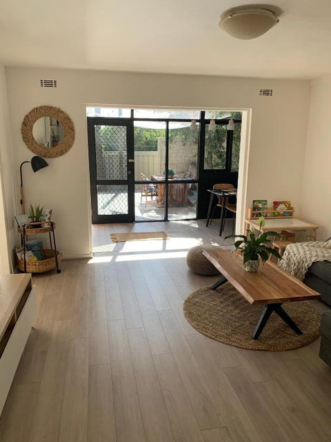 Room For Rent - Tourism Townsville 2