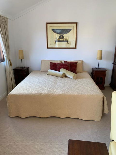 Room With A View - Tourism Townsville 0