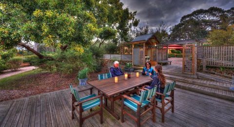 Roosters Rest - Tourism Townsville 3