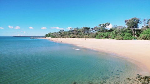 Rosalynda- Luxury Beachfront 3 BR Townhouse - Tourism Townsville 2