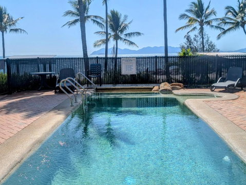 Rose Bay Resort - Tourism Townsville 1