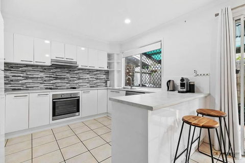 Rosella Rise! - Tourism Townsville 1