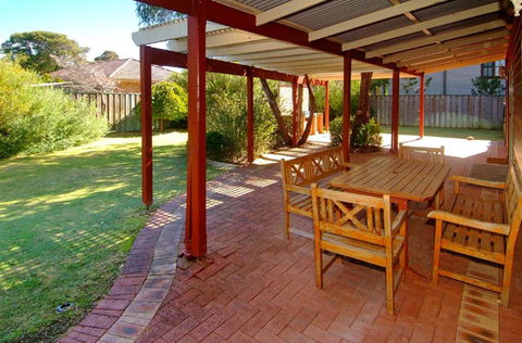 Rosewood Cottage - Tourism Townsville 0