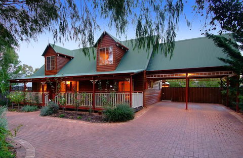Rosewood Cottage - Tourism Townsville 2