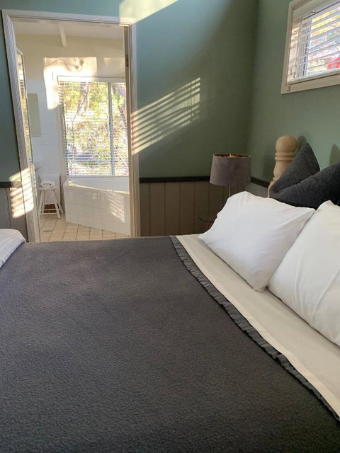 Rustic Spirit - Tourism Townsville 2