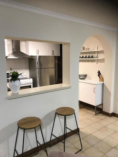 SA House - Tourism Townsville 0
