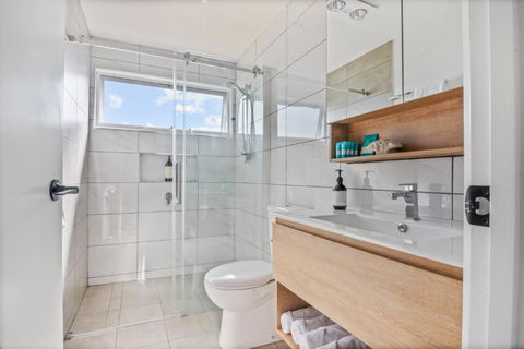 SALTAIR Beach House Right In Town - Tourism Townsville 3