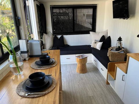 SALTY SOUL KIAMA - Tiny House By The Ocean - Tourism Townsville 0