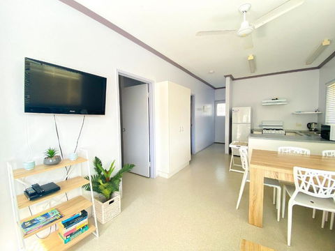 San Marco Villa 3 - Burrum Heads - Beachfront - 2BR - Pool - Tourism Townsville 2