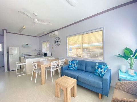 San Marco Villa 3 - Burrum Heads - Beachfront - 2BR - Pool - Tourism Townsville 3