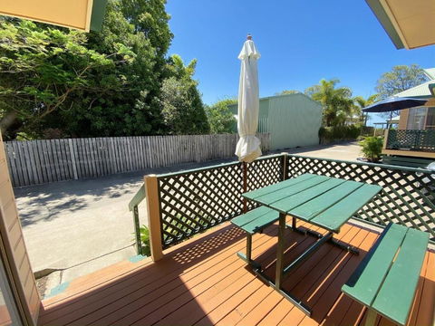 San Marco Villa 4 - Burrum Heads- Beachfront- 2BR - Pool- Aircon - Tourism Townsville 1