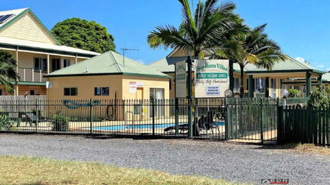 San Marco Villa Close To Beach - Tourism Townsville 3