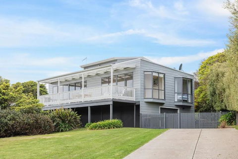 San Remo Panorama By Ready Set Stay - BYO LINEN & TOWELS - Tourism Townsville 2