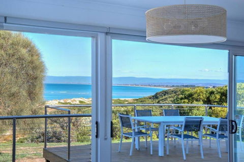 Sandbar Beach House - Tourism Townsville 2