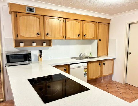 Sandbar Unit 402 - Tourism Townsville 2