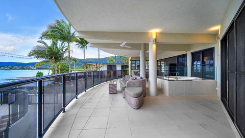 Sandcastle - Tourism Townsville 2