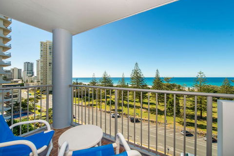 Sandpiper Broadbeach - Tourism Townsville 3